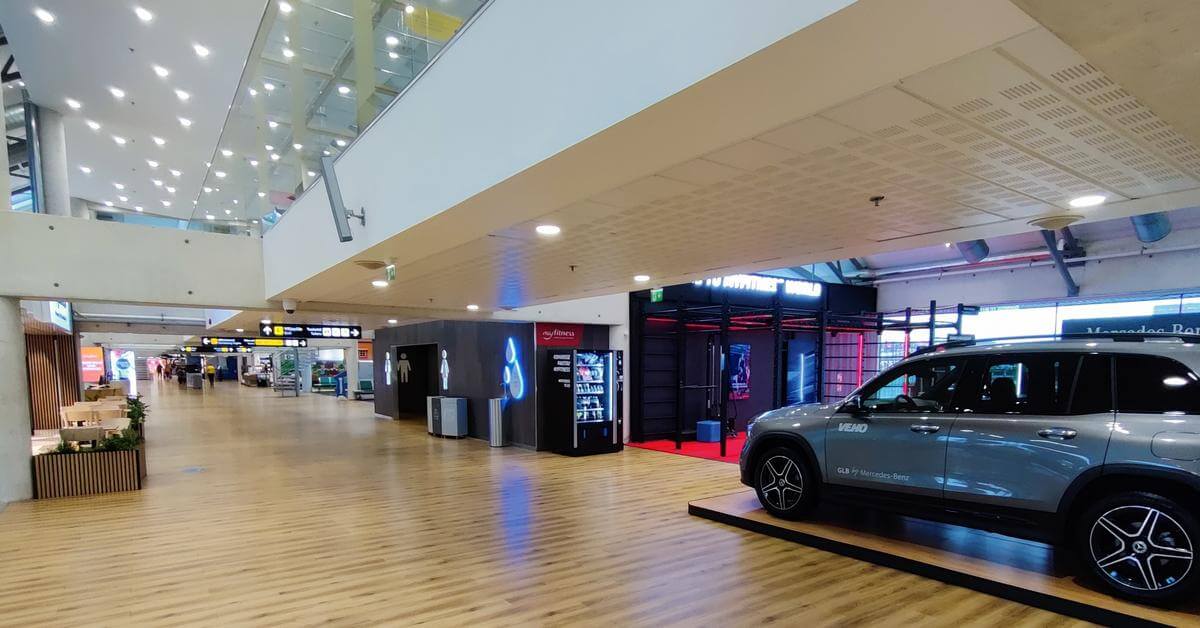 There is even a calisthenics station with pull-up bar and more at the departure gates at Tallinn airport